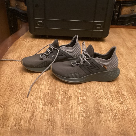 New Balance Men's Charcoal Sneakers - Picture 1 of 7